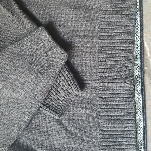 Cashmere Double Zipper sweater - Picture 3 of 4